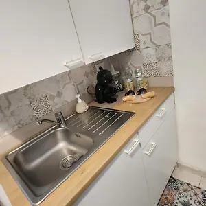 https://la-casetta-di-80138.hotels-amalfi.com